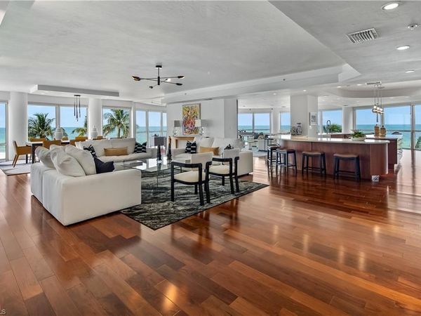 4601 Gulf Shore BLVD N, Unit 3, NAPLES, FL 34103