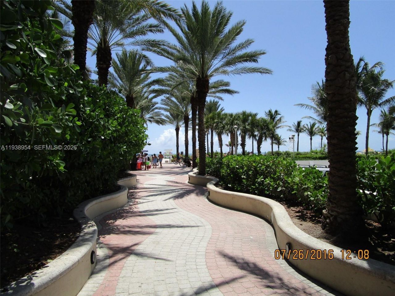 100 Lincoln Rd , Unit 805, Miami Beach, FL 33139 Photo