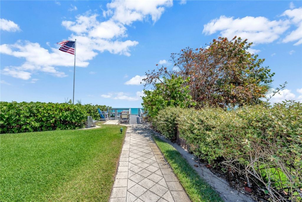 5300 Highway A1a, Unit 411, Indian River Shores, FL 32963 Photo