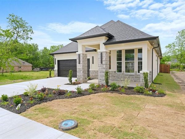 504 Stallings Street, Terrell, TX 75160