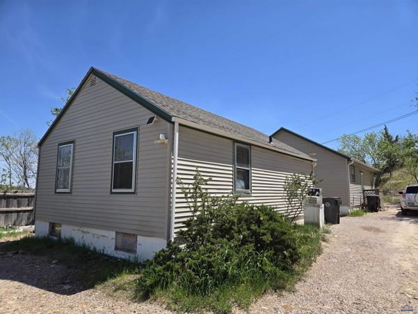 1235 HILL ST, Rapid City, SD 57701