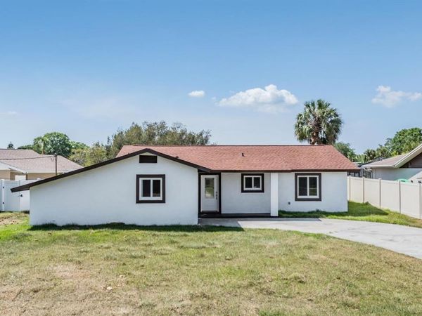 8705 TAHITI LANE, TAMPA, FL 33615