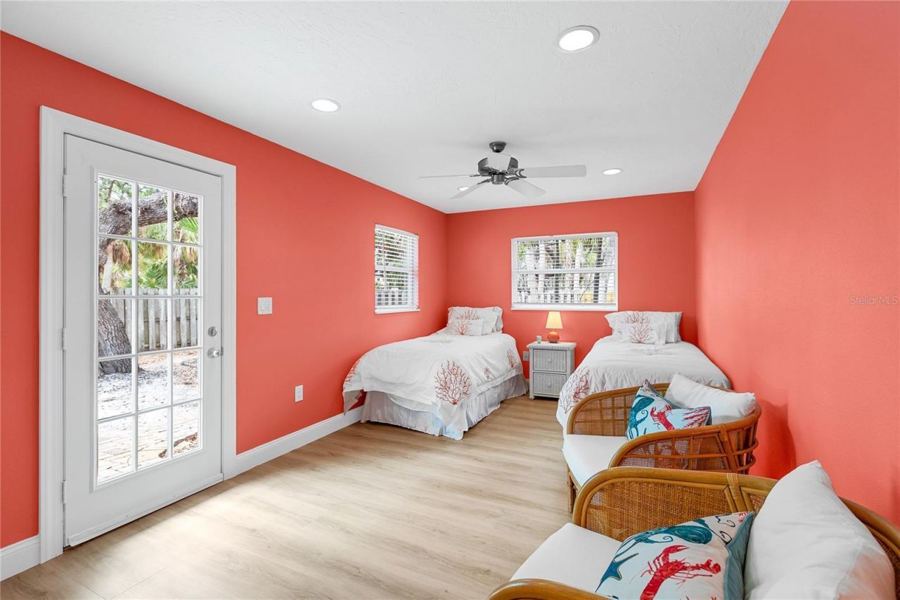 5151 Saint Albans Avenue, Sarasota, FL 34242 Photo