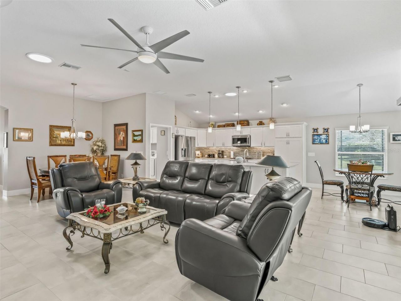 5885 Flint Loop, The Villages, FL 32163 Photo