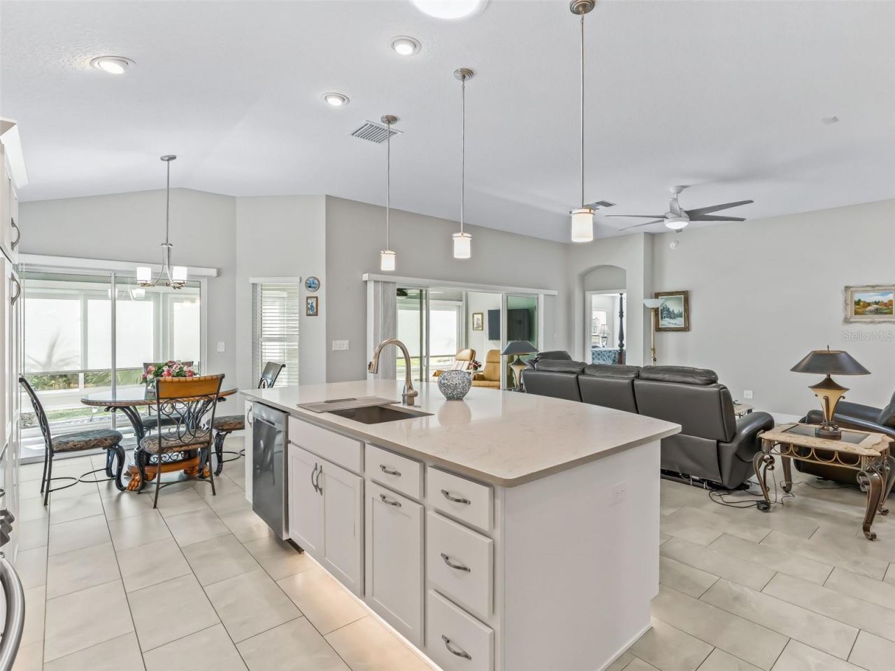 5885 Flint Loop, The Villages, FL 32163 Photo
