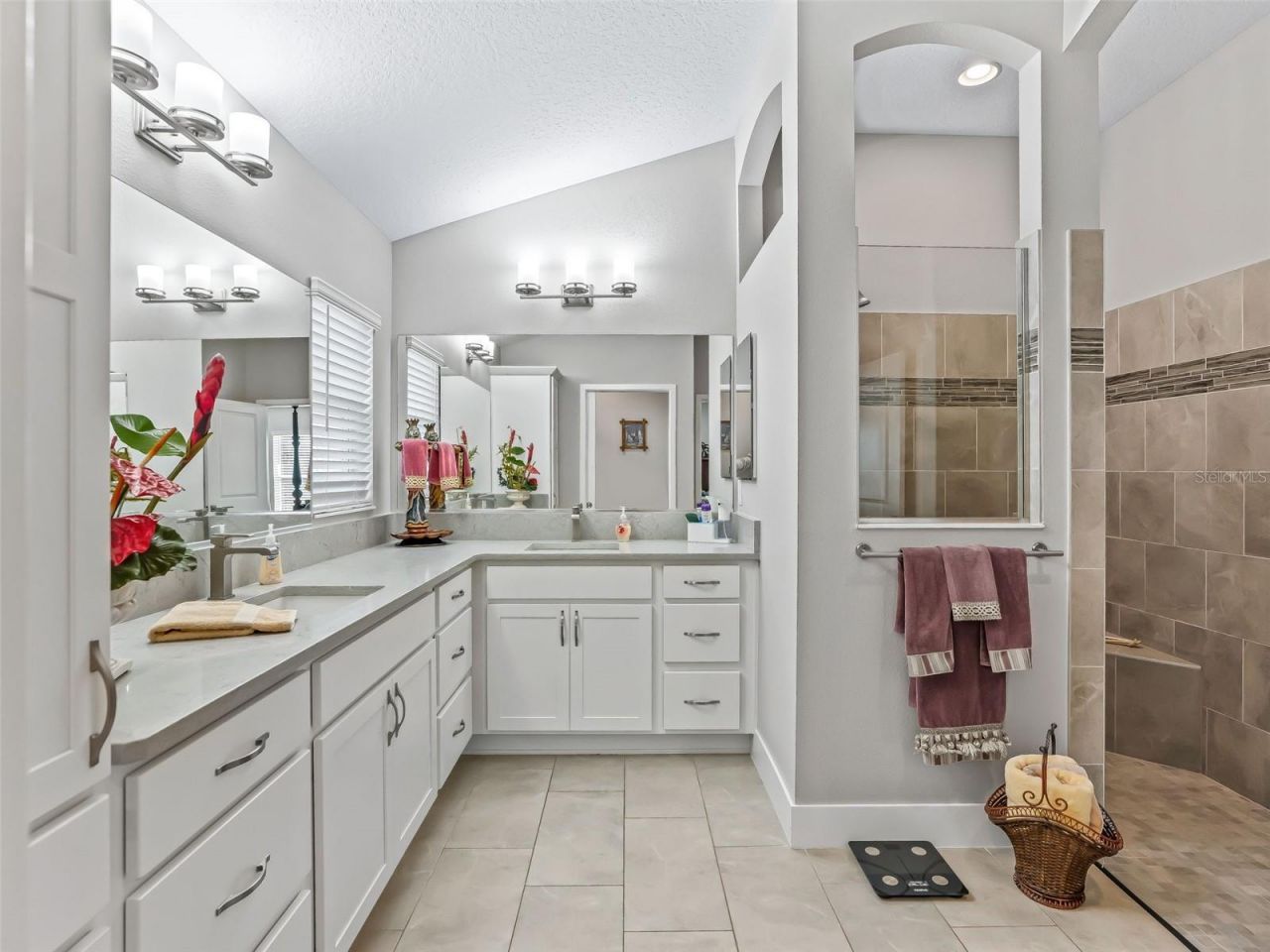 5885 Flint Loop, The Villages, FL 32163 Photo