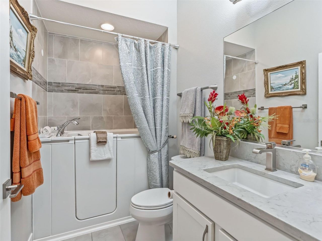 5885 Flint Loop, The Villages, FL 32163 Photo