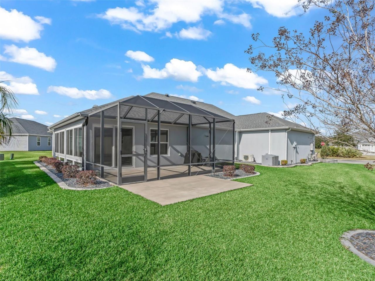 5885 Flint Loop, The Villages, FL 32163 Photo