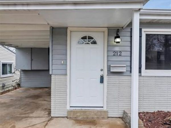 212 Lindy Boulevard, Ballwin, MO 63021