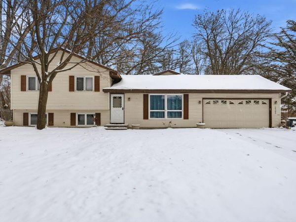 10304 107th Place N, Maple Grove, MN 55369