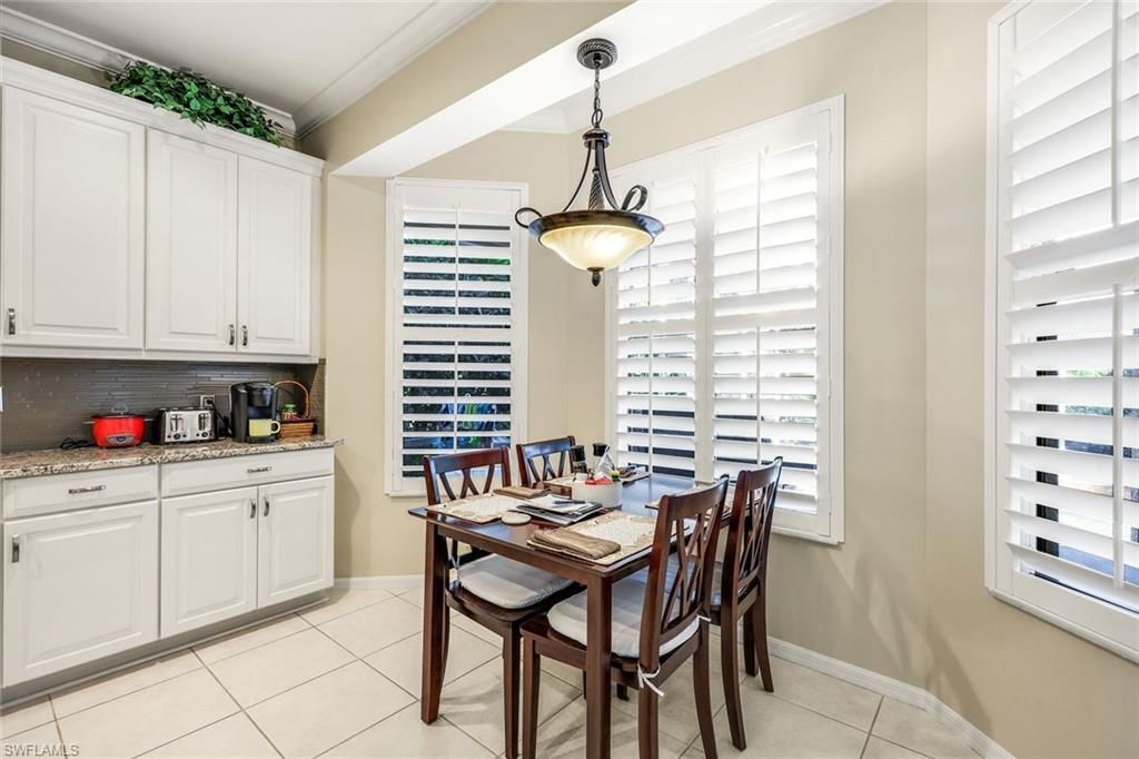 8493 Laurel Lakes Blvd, Naples, FL 34119 Photo