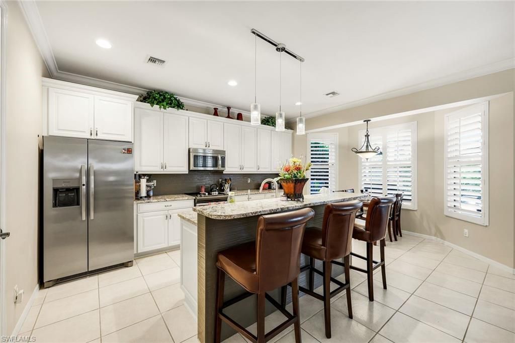 8493 Laurel Lakes Blvd, Naples, FL 34119 Photo