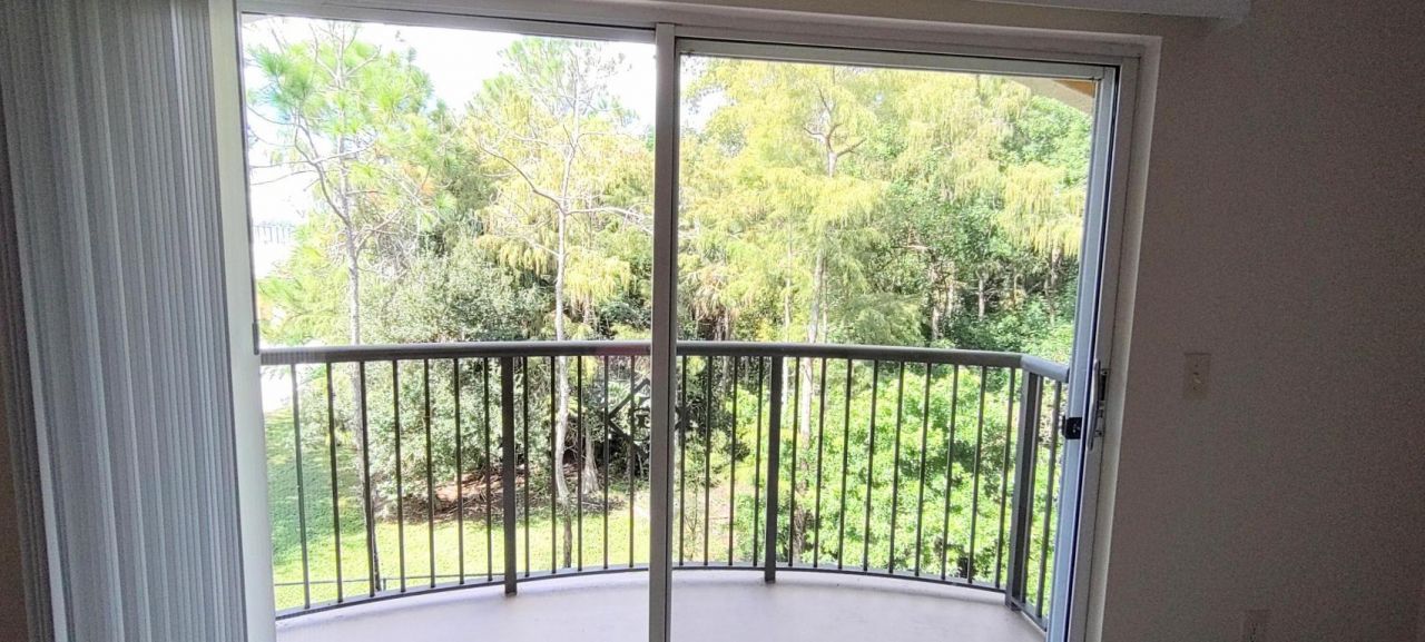 1000 Crestwood Court S, Unit 1008, Royal Palm Beach, FL 33411 Photo