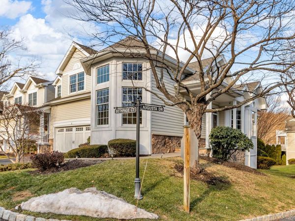 2 Bethpage Court, Cortlandt Manor, NY 10567