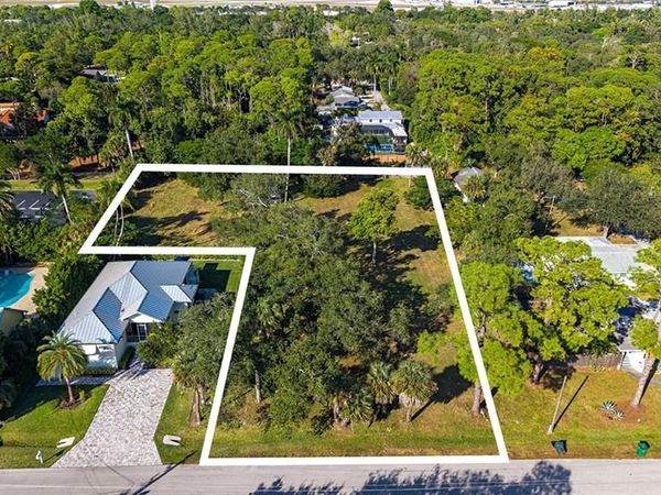 Terrace AVE, NAPLES, FL 34104