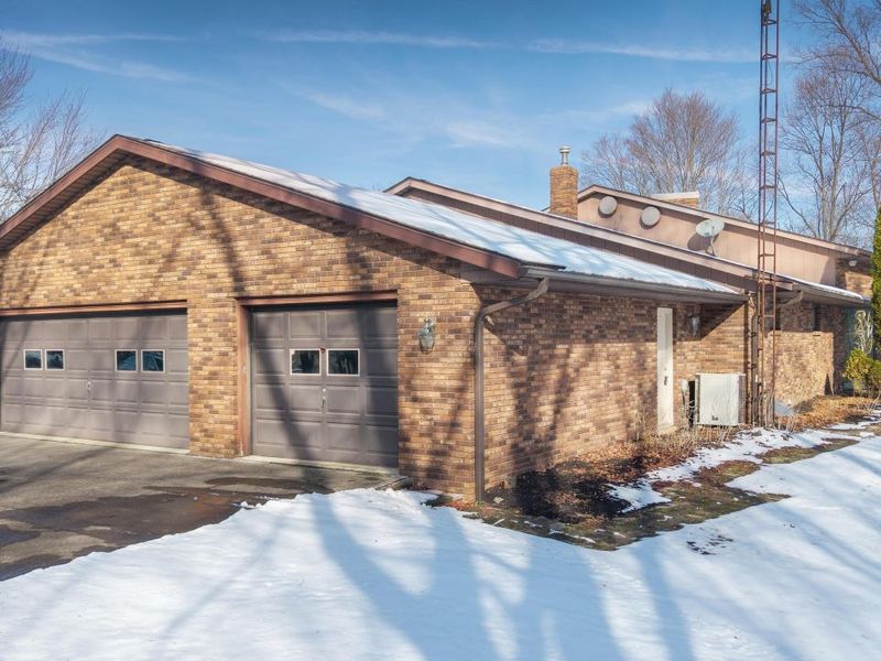 12760 Hilltop Drive, Fredericktown, OH 43019 Photo 6