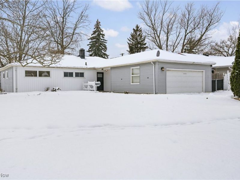 6618 Newbury Lane, Parma Heights, OH 44130 Photo 1