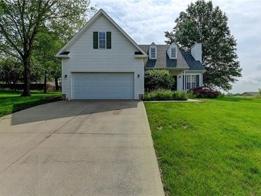 511 Santa Fe Drive, Gower, MO 64454