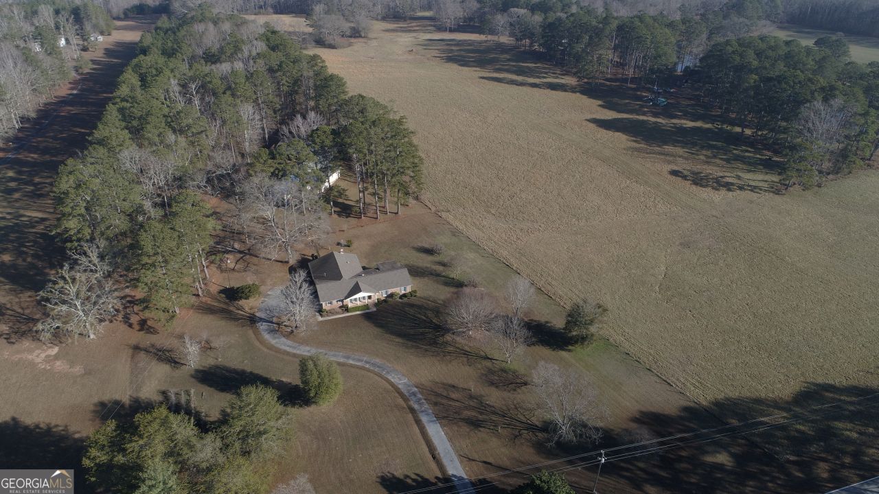 910 Line Creek Road, Senoia, GA 30276 Main Photo