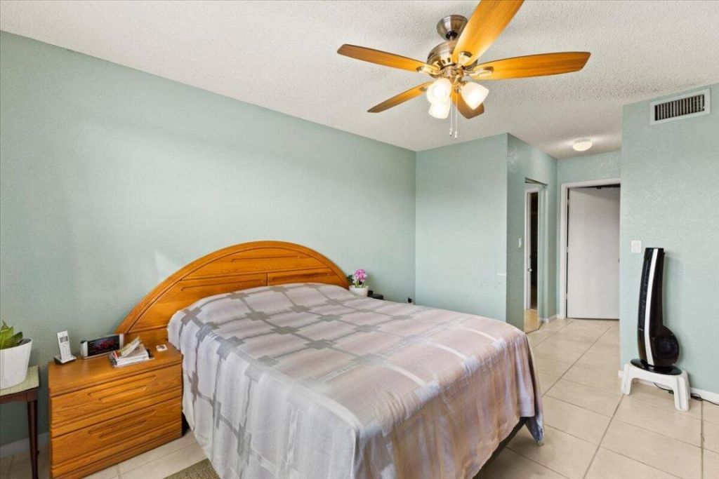 9563 W Mcnab Rd, Unit 206, Tamarac, FL 33321 Photo