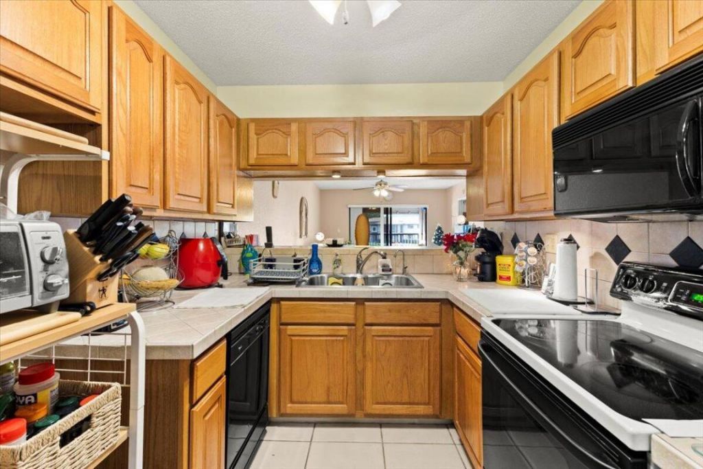 9563 W Mcnab Rd, Unit 206, Tamarac, FL 33321 Photo