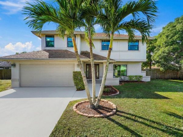 208 Las Palmas Street, Royal Palm Beach, FL 33411