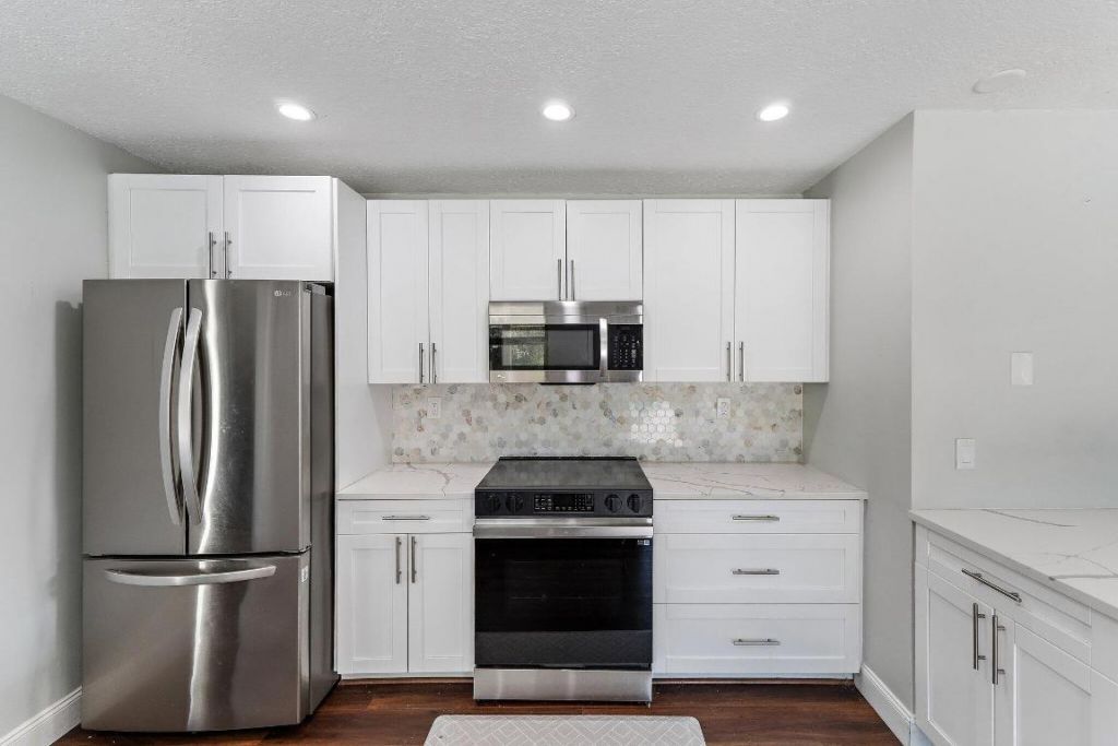 208 Las Palmas Street, Royal Palm Beach, FL 33411 Photo