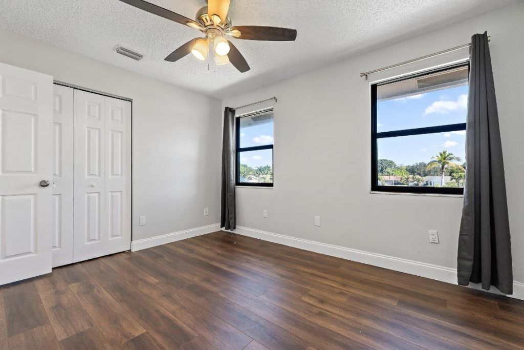 208 Las Palmas Street, Royal Palm Beach, FL 33411 Photo