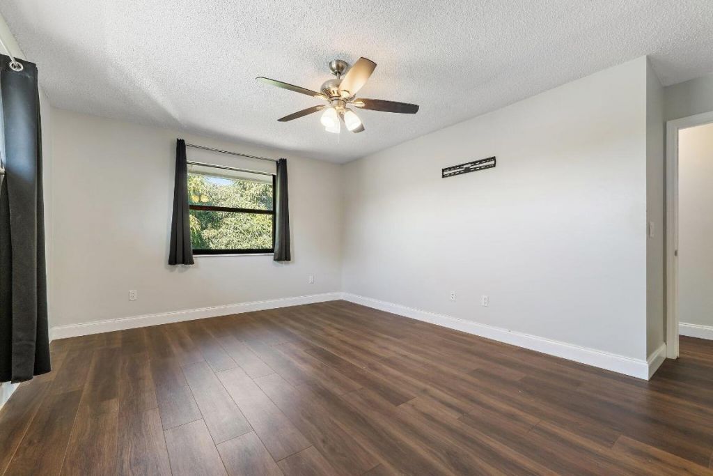 208 Las Palmas Street, Royal Palm Beach, FL 33411 Photo