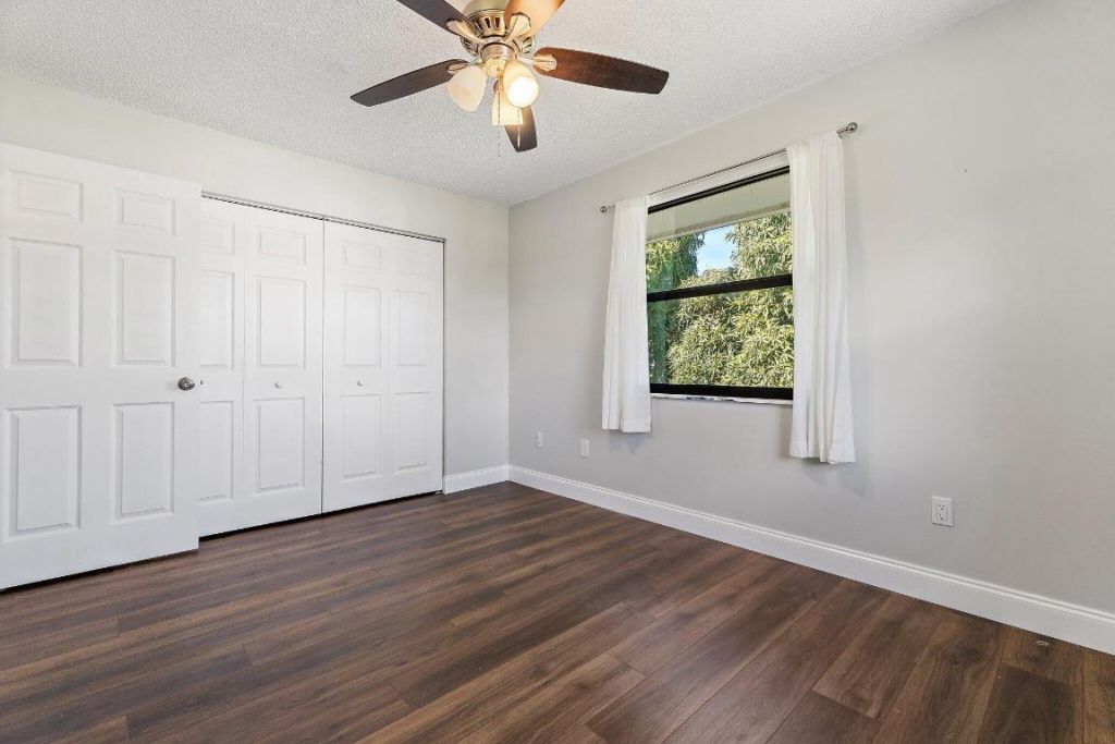 208 Las Palmas Street, Royal Palm Beach, FL 33411 Photo