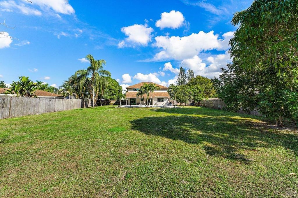 208 Las Palmas Street, Royal Palm Beach, FL 33411 Photo