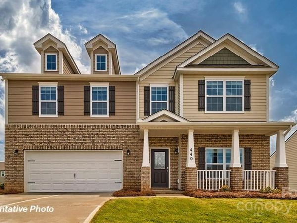 137 Pecan Grove Lane, Statesville, NC 28677