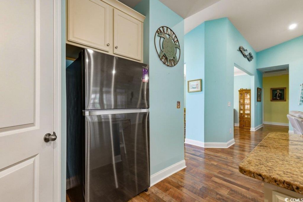 272 Sherwood Dr. Photo 13