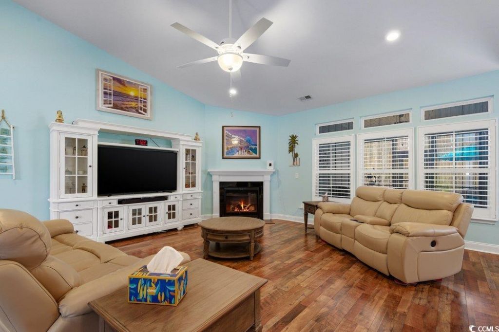 272 Sherwood Dr. Photo 14