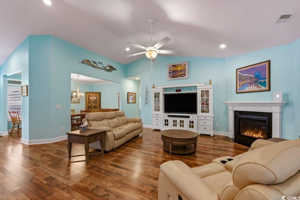 272 Sherwood Dr. Photo 15