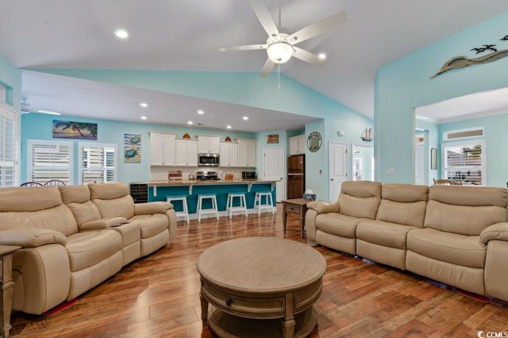 272 Sherwood Dr. Photo 16