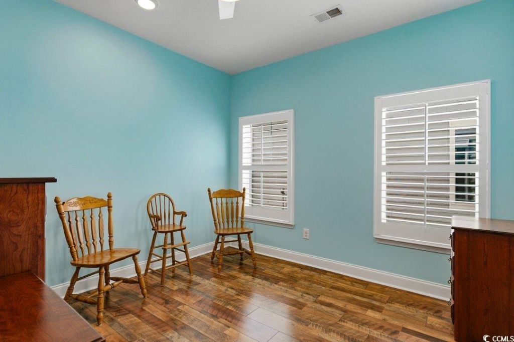 272 Sherwood Dr. Photo 25