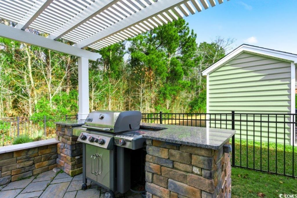 272 Sherwood Dr. Photo 34