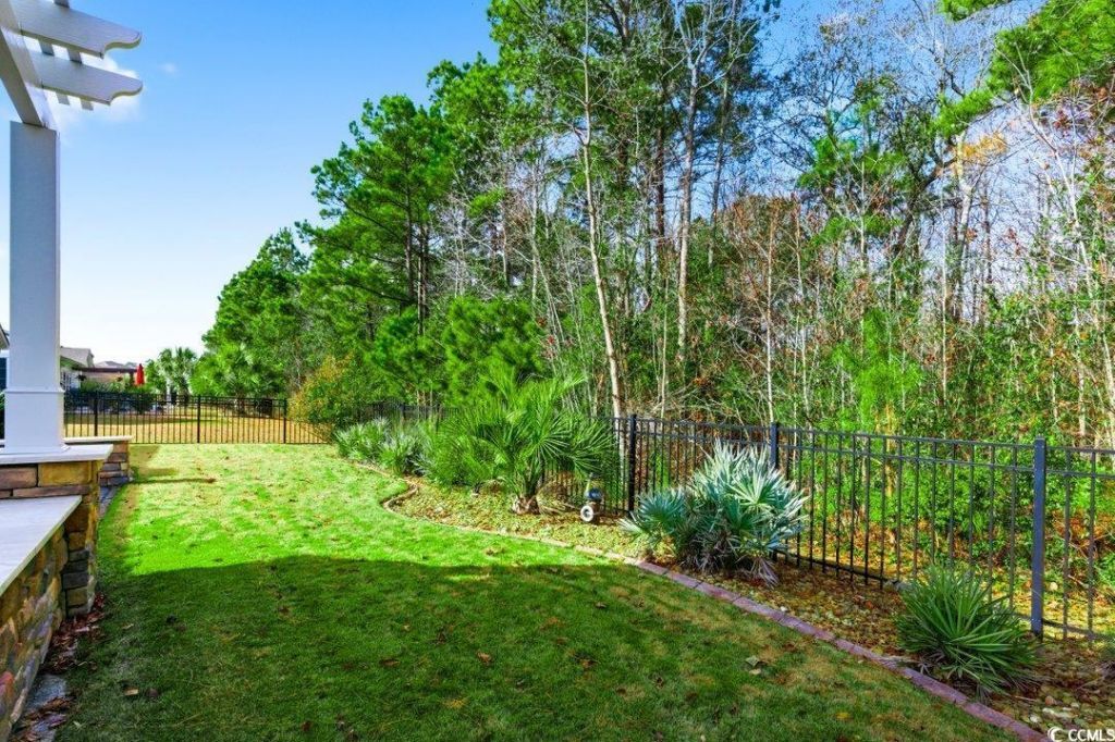 272 Sherwood Dr. Photo 35