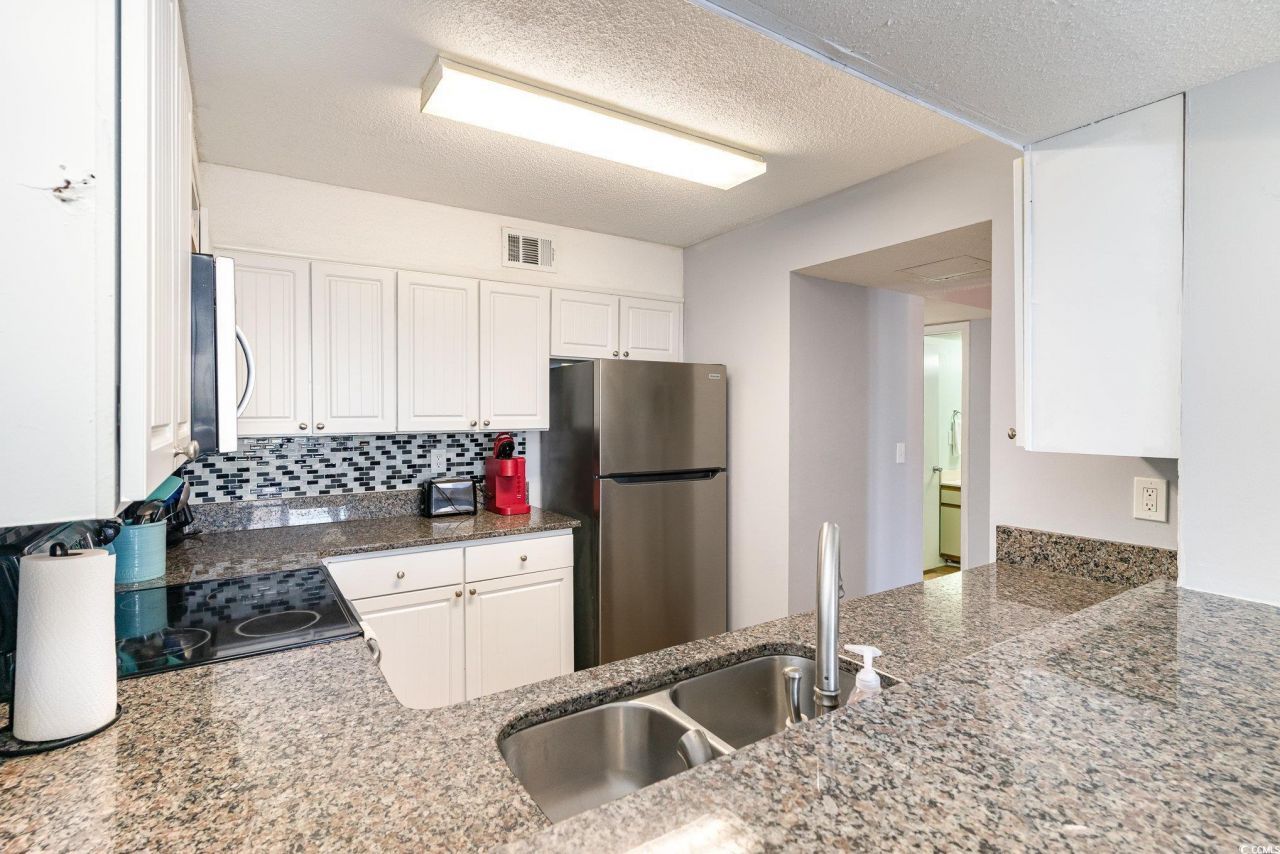 1425 S Ocean Blvd. Photo 16