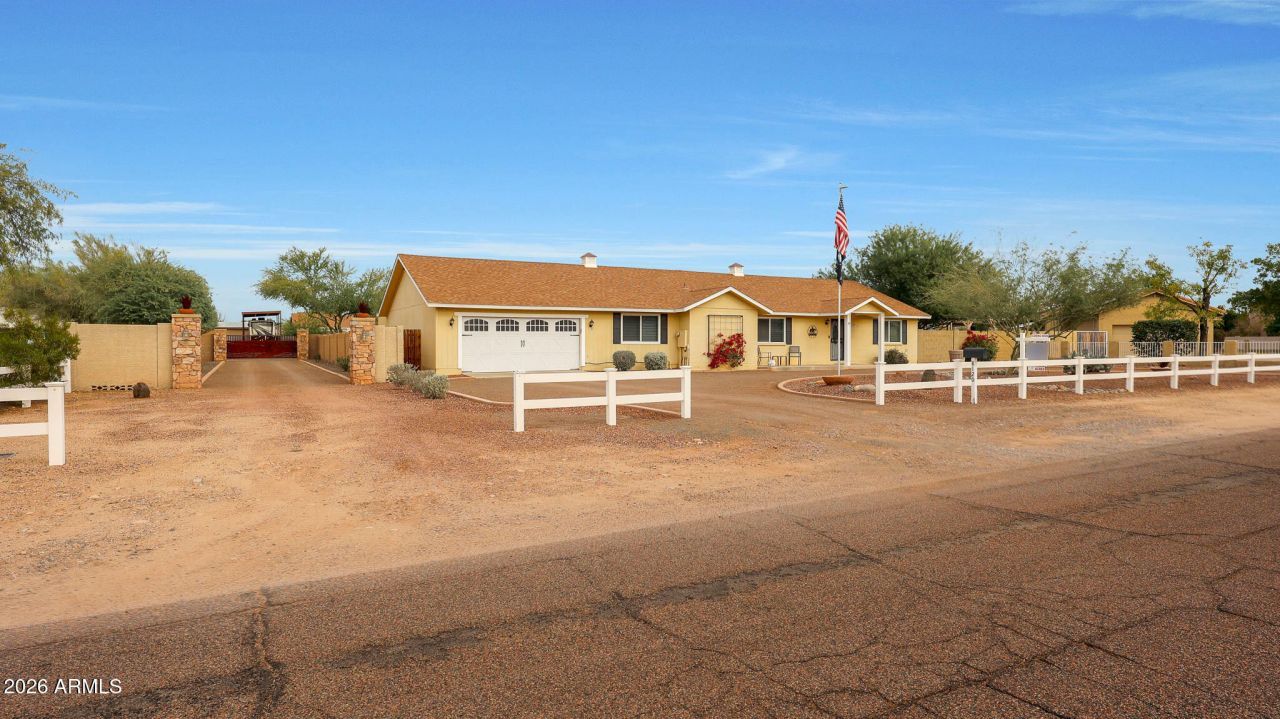 8120 W Williams Road, Peoria, AZ 85383 Main Photo