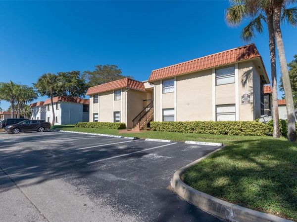 9704 Hammocks Blvd, Unit 201, Miami, FL 33196