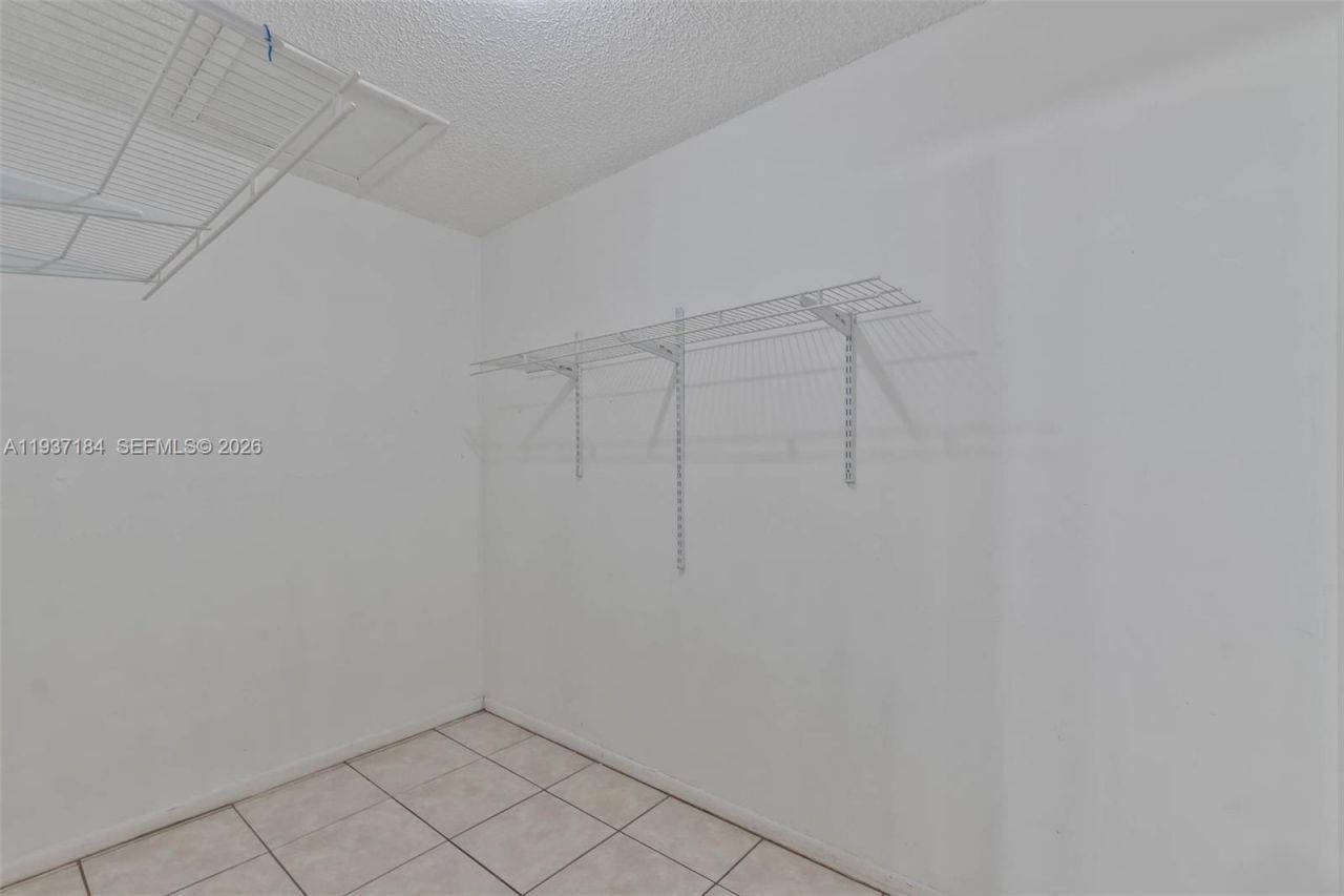 9704 Hammocks Blvd, Unit 201, Miami, FL 33196 Photo