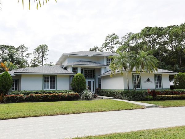 7802 N 155th Pl N, Palm Beach Gardens, FL 33418