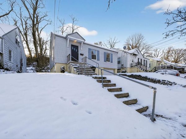 1782 Ashbrook Drive, Cincinnati, OH 45238