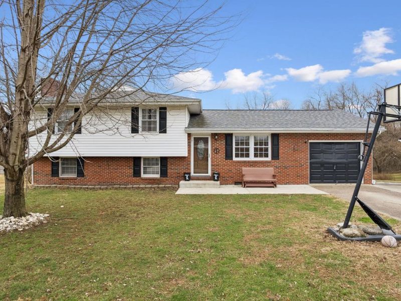 1885 Campbell Drive, Aberdeen, OH 45101 Photo 1