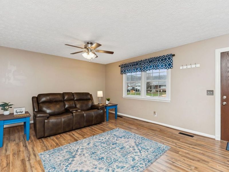 1885 Campbell Drive, Aberdeen, OH 45101 Photo 16