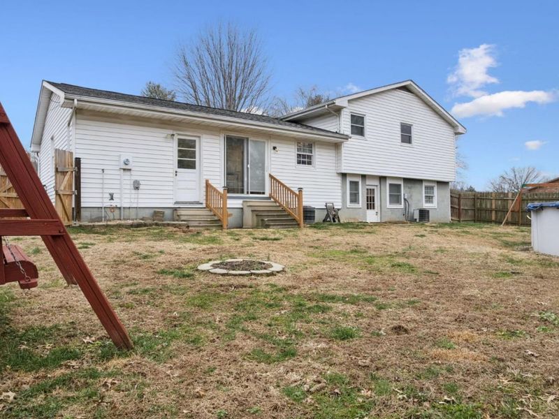 1885 Campbell Drive, Aberdeen, OH 45101 Photo 4