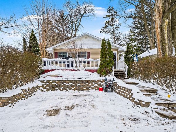 50362 Eastside Drive, Dowagiac, MI 49047