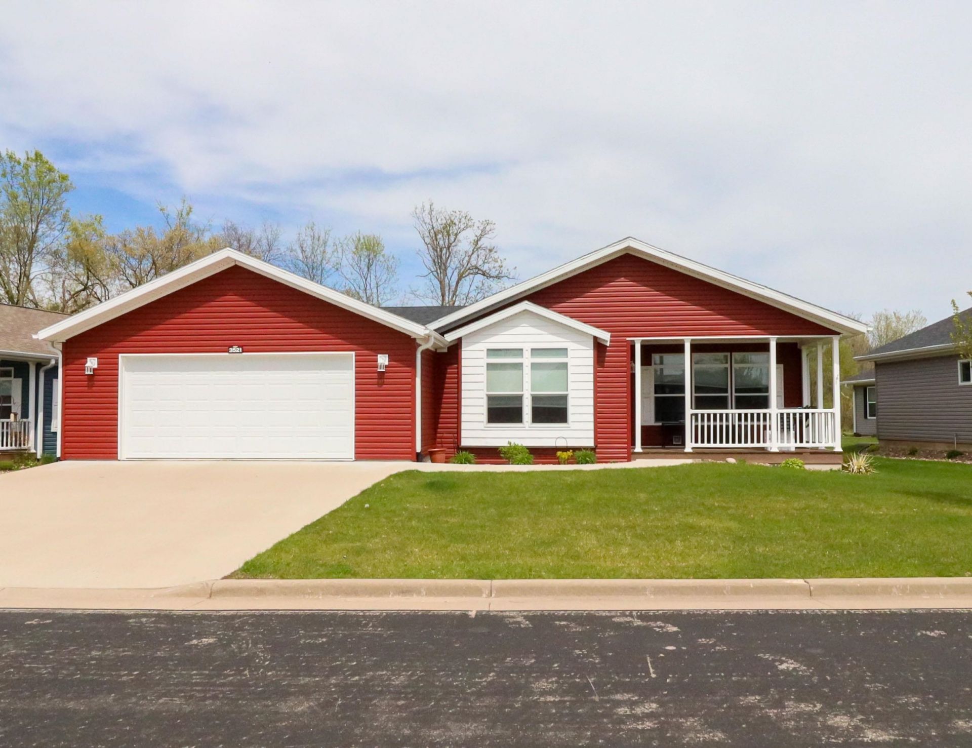 3521 Alexander Avenue, Holmen, WI 54636 Main Photo